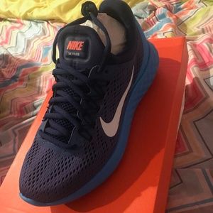 WMNS Nike Lunar Skyelux